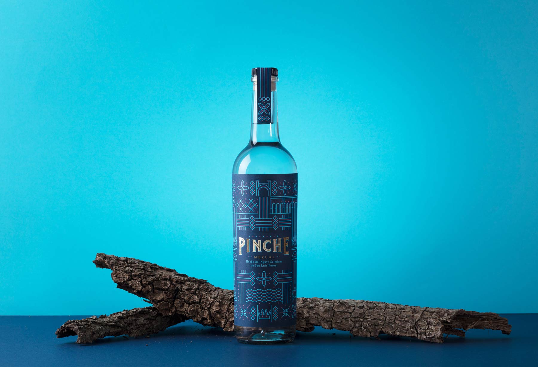 形也設(shè)計(jì)包裝分享-Pinche-Mezcal-1.jpg